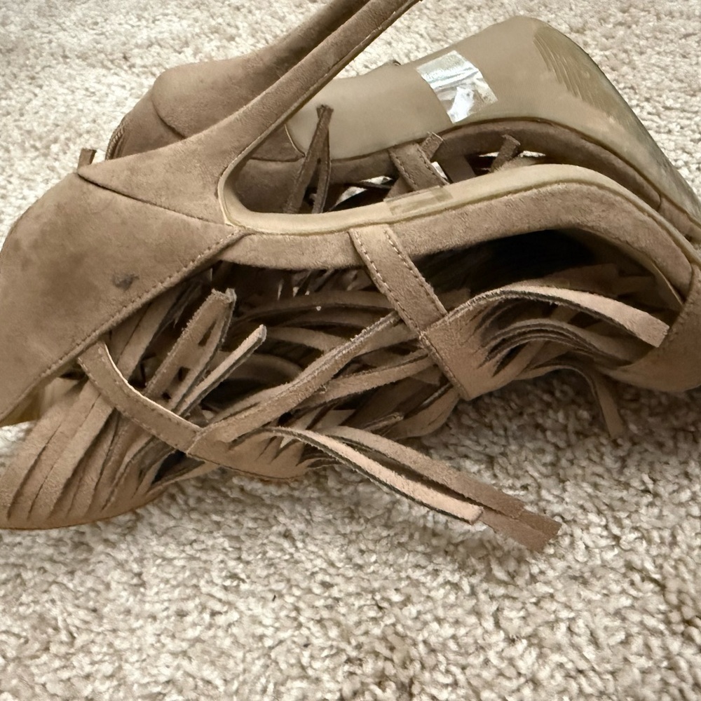 Fringe Tan Women's Sandals - Picture 6 of 6
